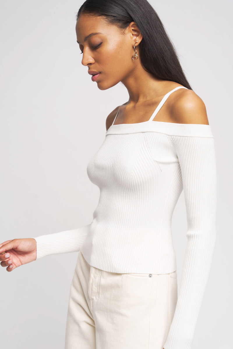 Bailey 44 Averi Top in Oatmilk - 3/4 side view