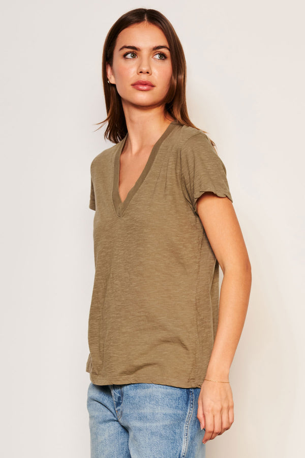 Sundry Deep V-Neck Tee in Fern