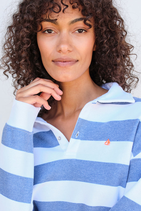 Sundry Sail Collar Sweatshirt in White-close up of print