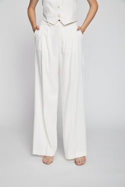 Bailey 44 Cleo Twill Pants in Creme-close up view