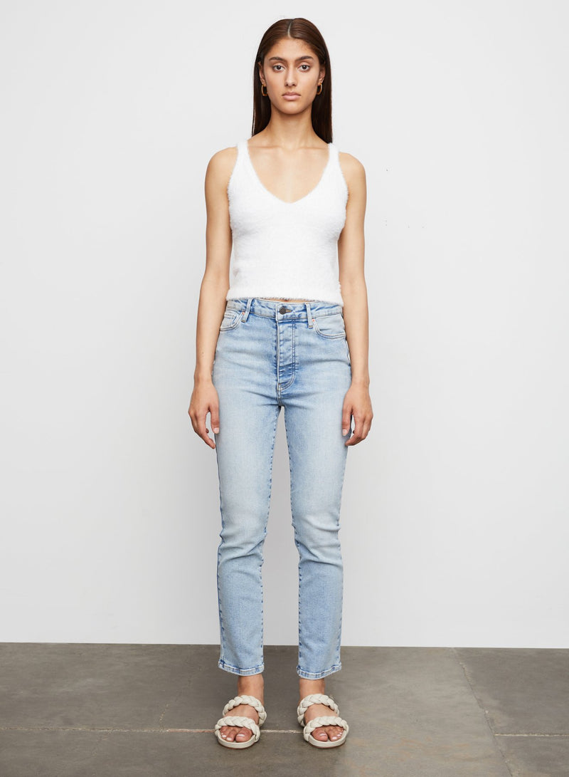 Nelly Cropped V Neck Sweater Tank in Crème -  Bailey/44.